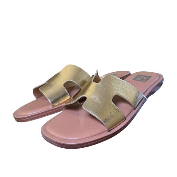 DV Dolce Vita Shoes - New dv dolce vita womens gold sandals size 7
